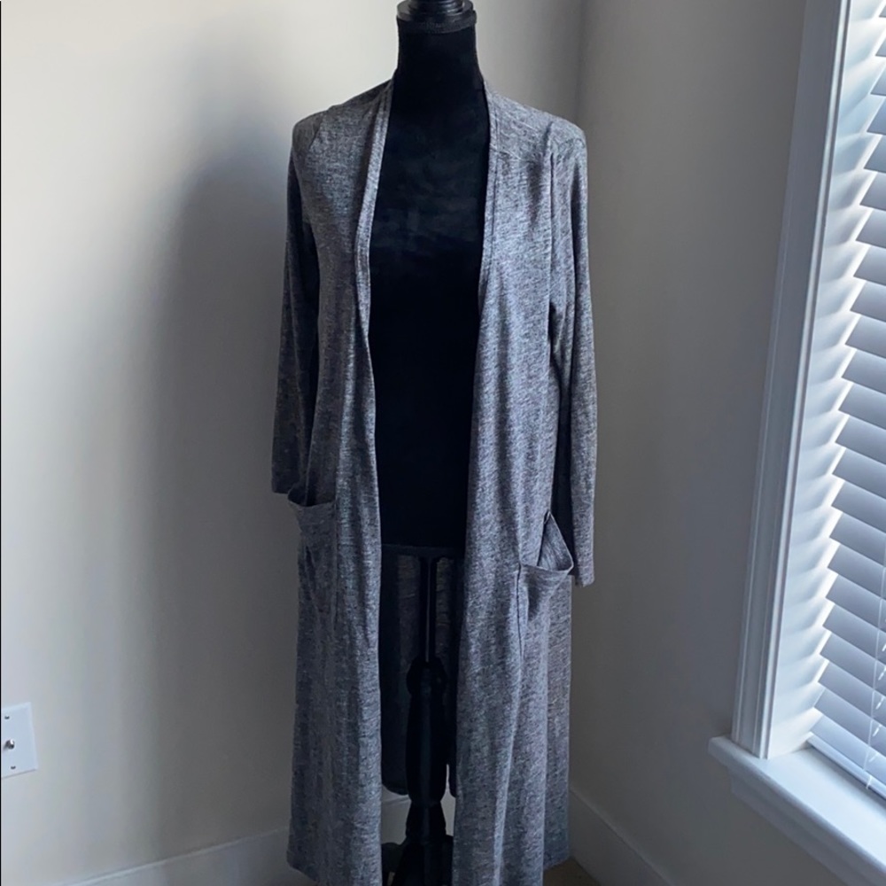 Lularoe Sarah gray white long cardigan medium M